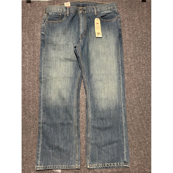 Levis Strauss Other - Levis 559 relaxed straight jeans mens new fit 42X31 (tag 42X32) medium wash